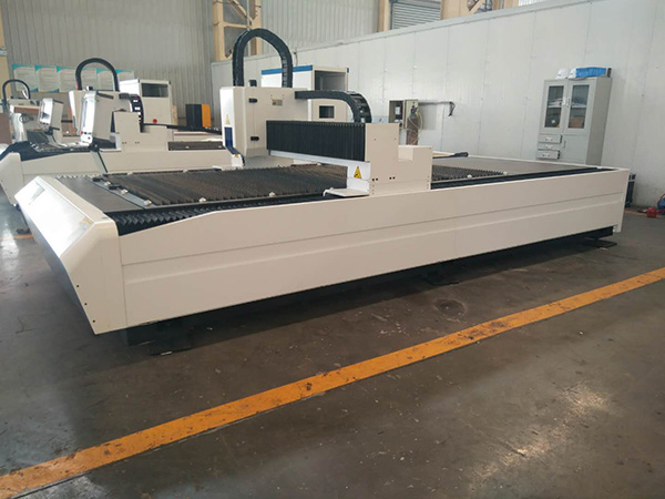 Cortadora del laser de la fibra de 1000W 2000W 3000W 4000W 6Kw para la placa de metal